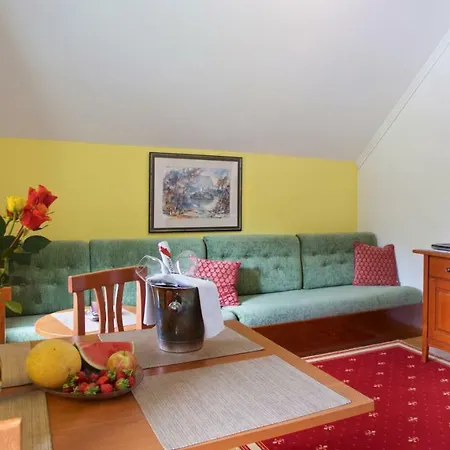 Vila Ajda Restavracija Dax بيت ضيافة